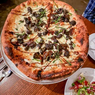 Cipollina pizza ($18)