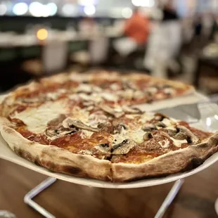 Cipresso brick oven Piccante pizza.