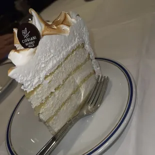 Vanilla Meringue Cake