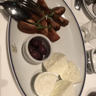 Burrata "alla Mediterranea"