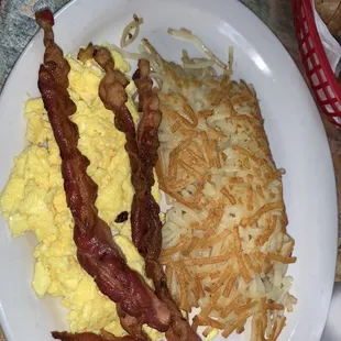 Bacon and Eggs with hashbrowns