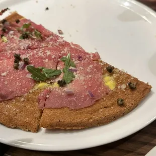 Beef carpaccio flatbread