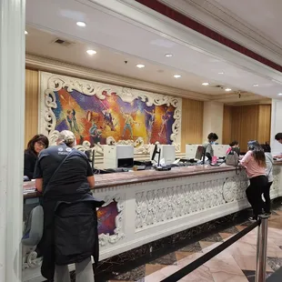 Need more people working....