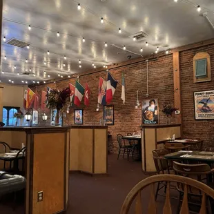 Had a great dinner very authentic Italian highly recommend atmosphere was nice and Rene our server was spectacular