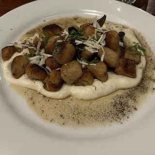 Gnocchi & Cauliflower Cream