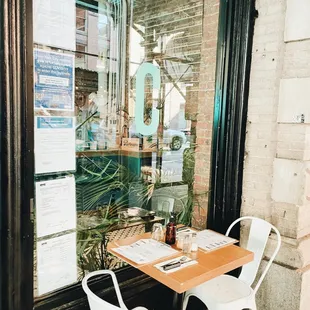 | OUTDOOR SEATING |
