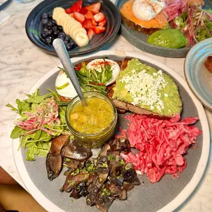 Veggie brekkie - Photos taken by Allfunnewyork from instagram
