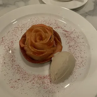 Apple Rose