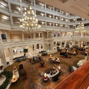 The Floridian, view from restaurant entrance
