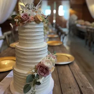 a three tiered wedding cake