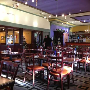 Great staff here. Feels like Vegas...