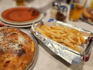 Blue Springs Brewing- Riverwalk Pizzeria & Brew Pub