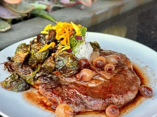 Scarlet Kitchen & Lounge