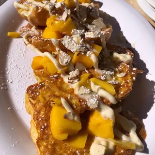 CROISSANT FRENCH TOAST