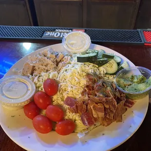 Turkey bacon avocado salad