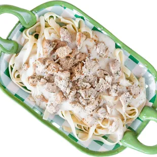 Chicken Alfredo pasta