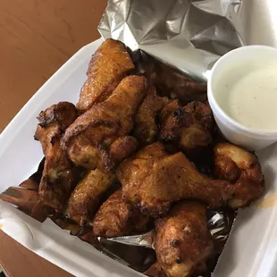 10 Hot wings with a side of ranch