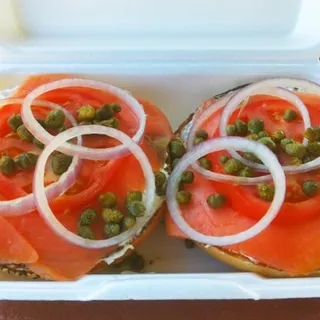 Bagel, Cream Cheese, Tomato and Lemon Pepper