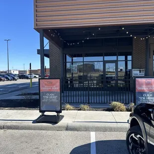 Order online.  Pull in here and they magically know u have arrived.  Super efficient and quick.