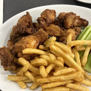 chicken wings, fried chicken, food, chicken, chicken wings and fried chicken, fried chicken wings, bbq wings, poultry, bbq chicken