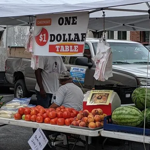 And even a dollar table for produce!!!
