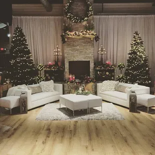 We love our annual corporate Christmas  parties here! 'Tis the season!