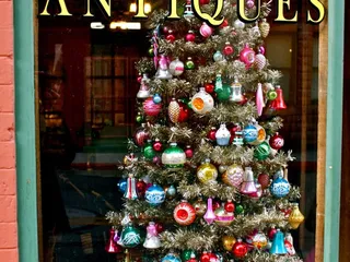 Bisbee Antiques & Collectibles