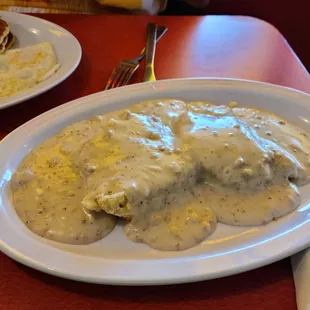 Half order biscuits and gravy