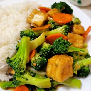 Tofu with broccoli