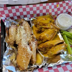 Really really good wingz!  I been here few times never disappointed...