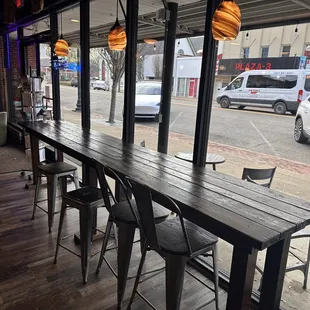 a view of the outside of a restaurant