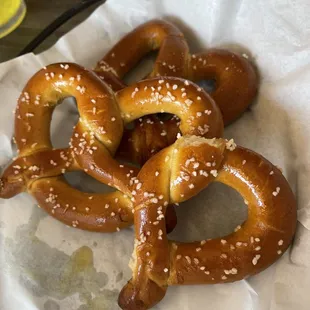 Pretzel appetizer I can guarantee are Super Pretzels from the freezer section of any old grocery store.