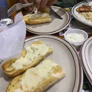 Garlic bread with cheese