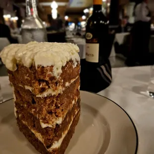 The carrot cake was wonderful !