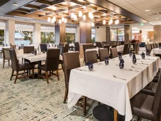 Oakwood Restaurant