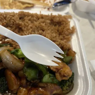 Sporks made it very difficult to eat. For those that don't use chopsticks will struggle dining in with these