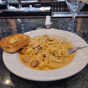 pasta dish, pasta, food