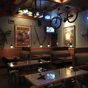 sushi and sashimi, interior