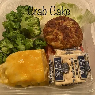 crab cake and broccoli