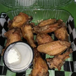 Garlic wings (fried hard)