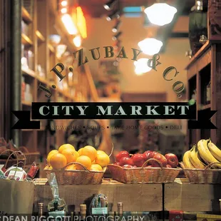 © Dean Riggott Photography, www.riggottphoto.com  City Market in Rochester, Minnesota.