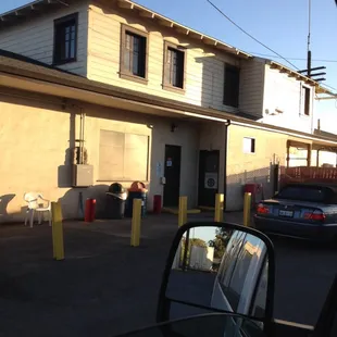 A simple 2 hour pick up &amp; drop off.