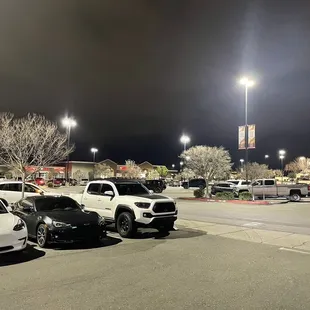 Shopping center in the heart of Roseville