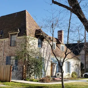 Oxford Manor Neighborhood