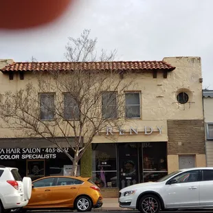 Miracle Mile Neighborhood