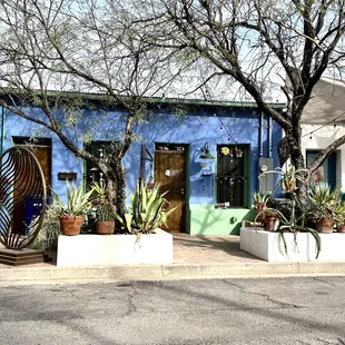 Color Wave: (Adobe Home In The Colorful Barrio Viejo)