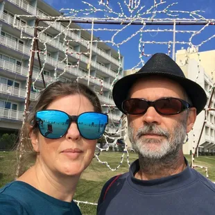 Holiday lights at the beach are getting ready2022