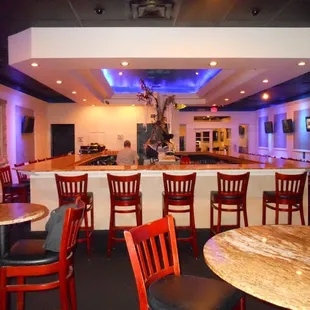 Main bar