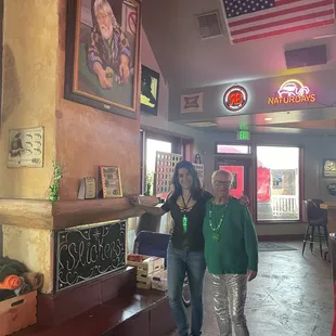 Bartender Bailey &amp; Folsom OG Marsha