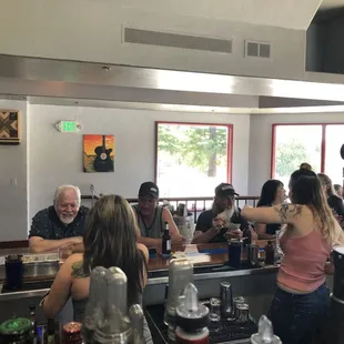 Great bartenders, even better customers!